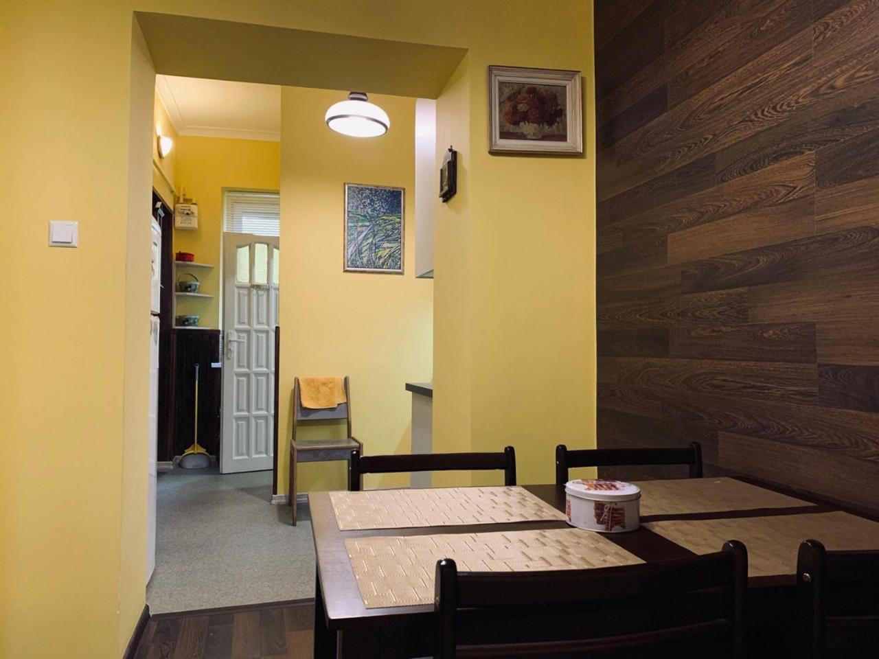 Modern Chaikovskogo Apartment Лвив Екстериор снимка
