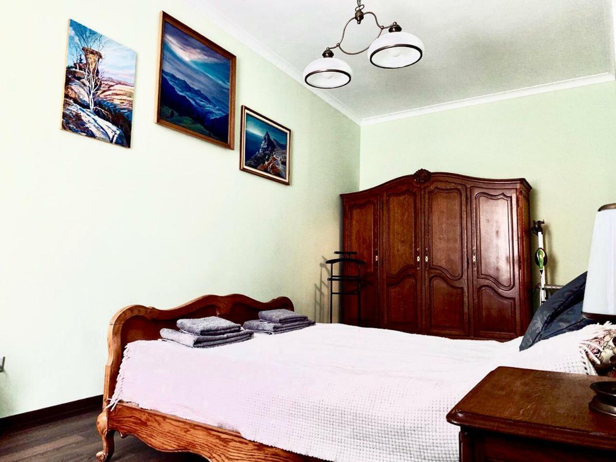 Modern Chaikovskogo Apartment Лвив Екстериор снимка