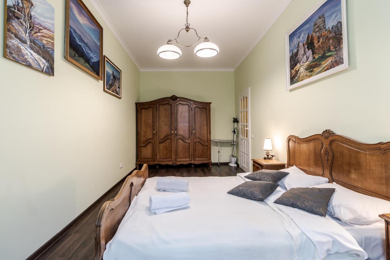 Modern Chaikovskogo Apartment Лвив Екстериор снимка