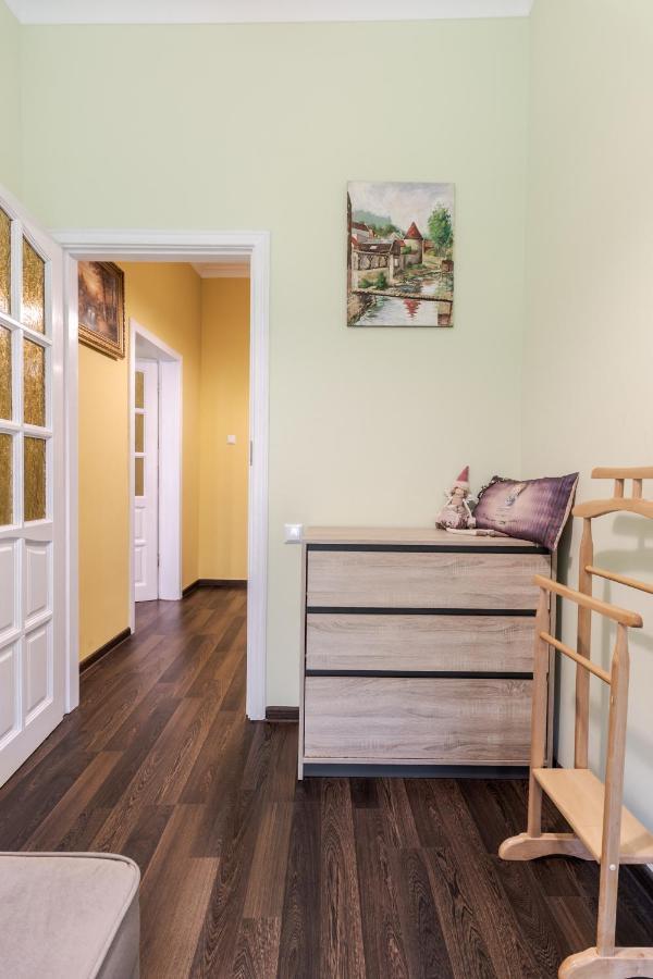 Modern Chaikovskogo Apartment Лвив Екстериор снимка